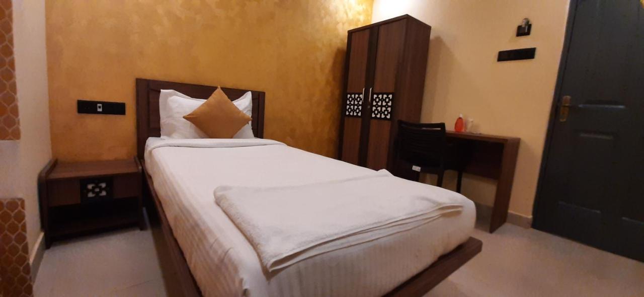 Kans One Bed & Breakfast Chennai Dış mekan fotoğraf